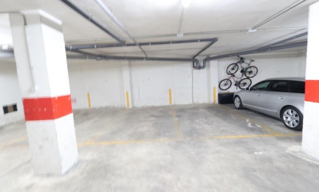 Herverkoop - Appartement / flat -
Torrevieja - Centro