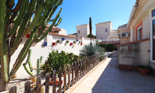 Herverkoop - Detached Villa -
Ciudad Quesada - Atalayas