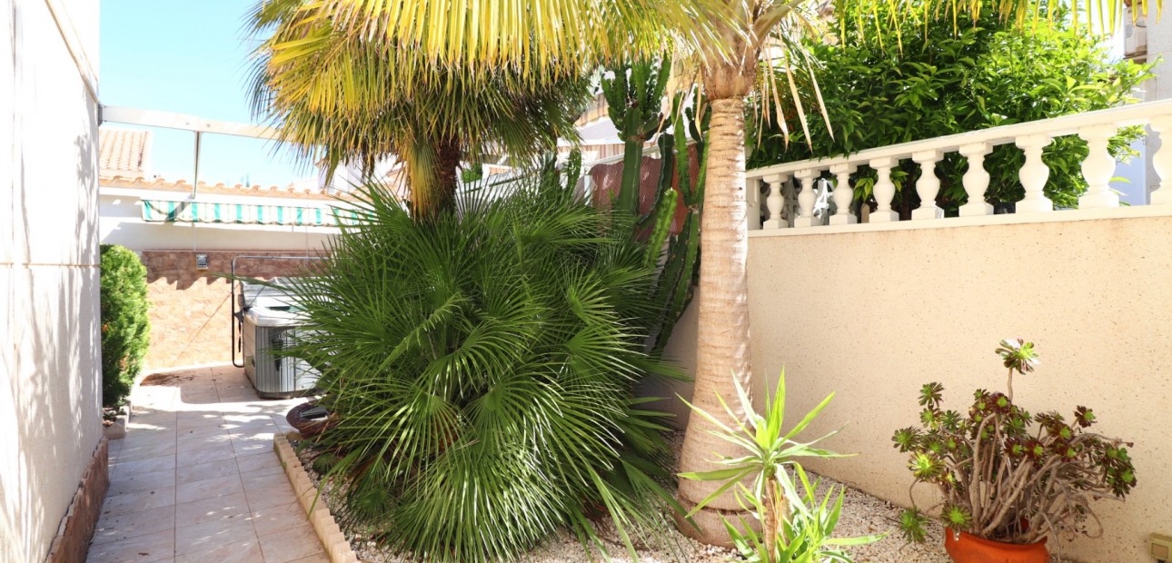 Herverkoop - Detached Villa -
Ciudad Quesada - Atalayas