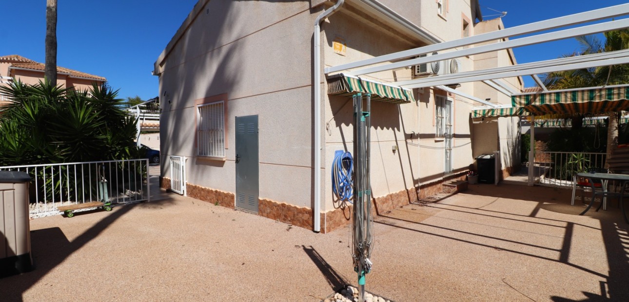 Herverkoop - Detached Villa -
Ciudad Quesada - Atalayas