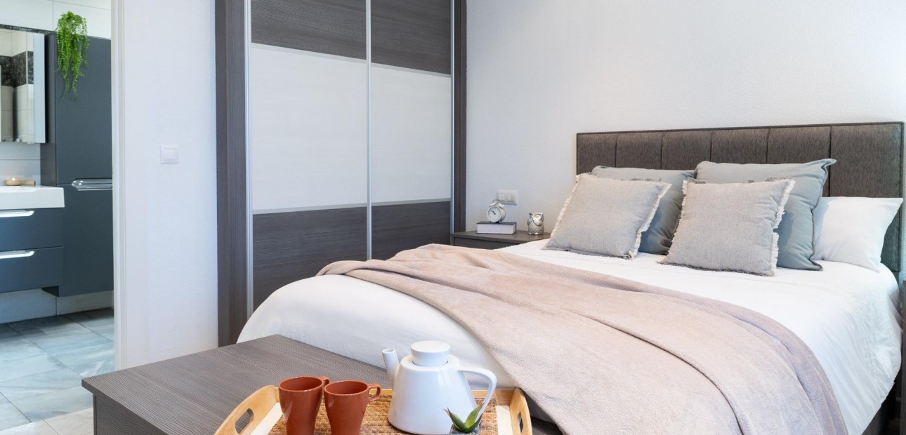 Herverkoop - Villa -
Orihuela Costa - Playa Flamenca