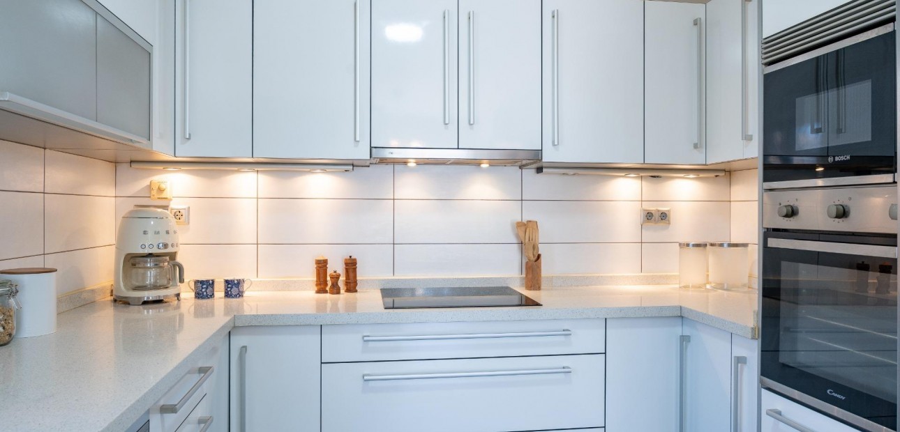 Herverkoop - Villa -
Orihuela Costa - Playa Flamenca