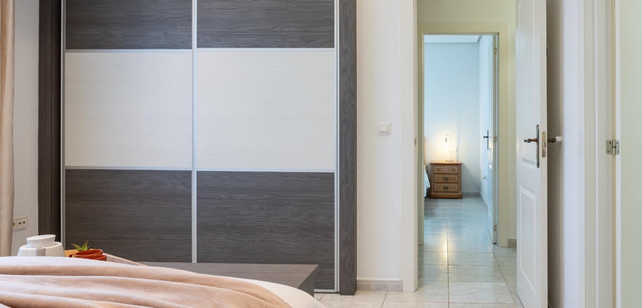 Herverkoop - Villa -
Orihuela Costa - Playa Flamenca