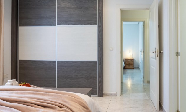 Herverkoop - Villa -
Orihuela Costa - Playa Flamenca