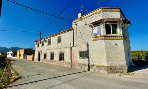 Herverkoop - Villa -
Orihuela