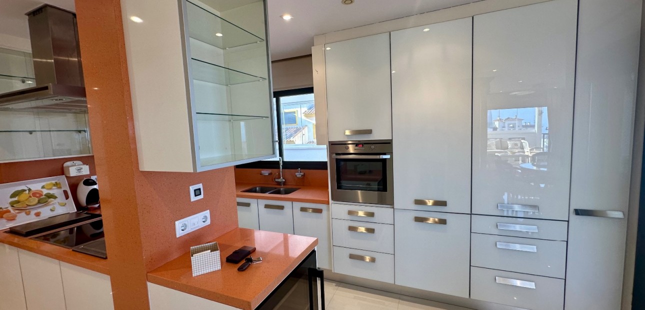 Herverkoop - Appartement / flat -
Guardamar del Segura - Marjal Beach