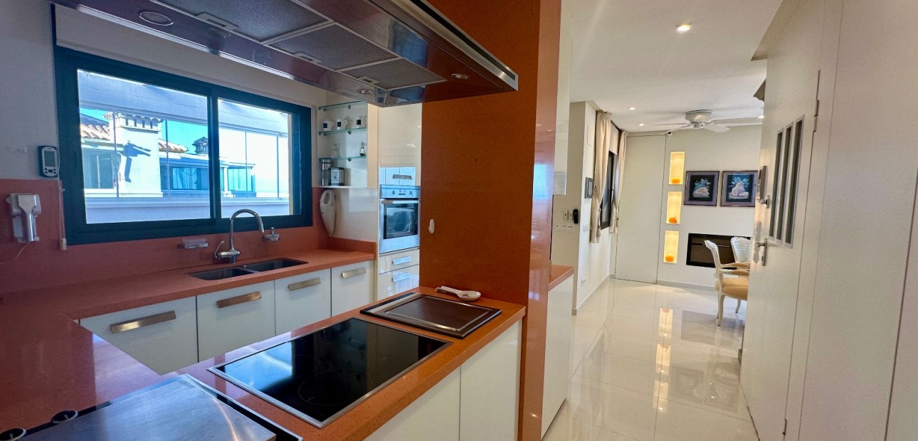 Herverkoop - Penthouse -
Guardamar del Segura - Marjal Beach