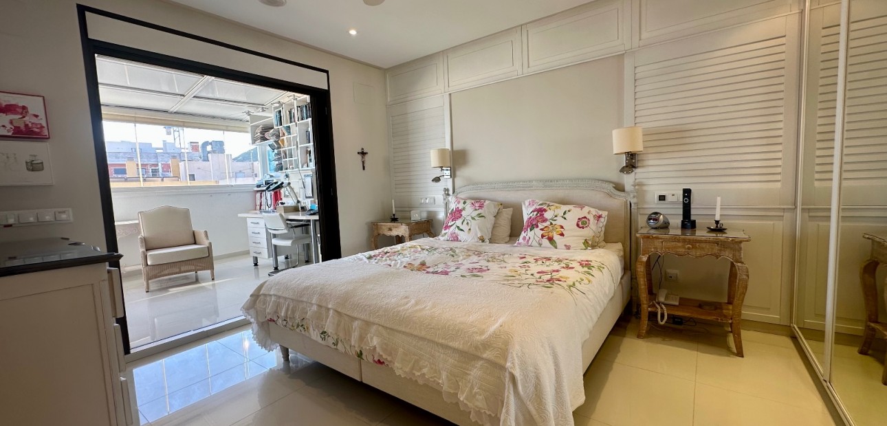 Herverkoop - Penthouse -
Guardamar del Segura - Marjal Beach