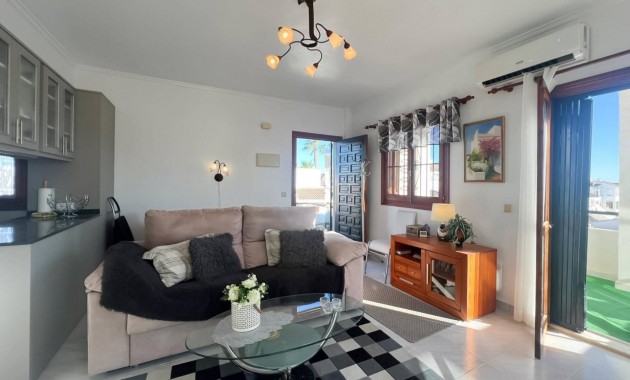 Herverkoop - Bungalow -
Torrevieja - Miramar - Torre del Moro