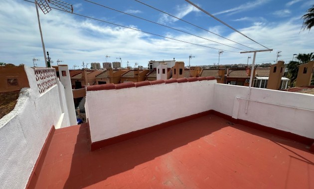 Herverkoop - duplex -
Torrevieja - Playa de los Naufragos