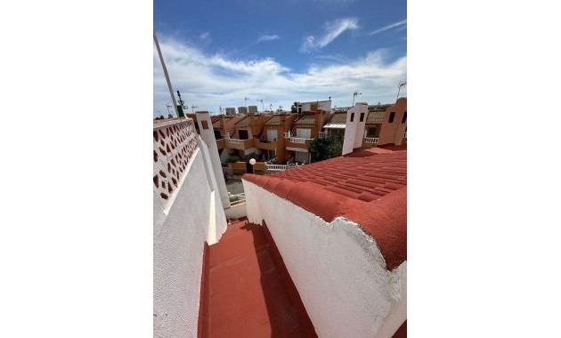 Herverkoop - duplex -
Torrevieja - Playa de los Naufragos