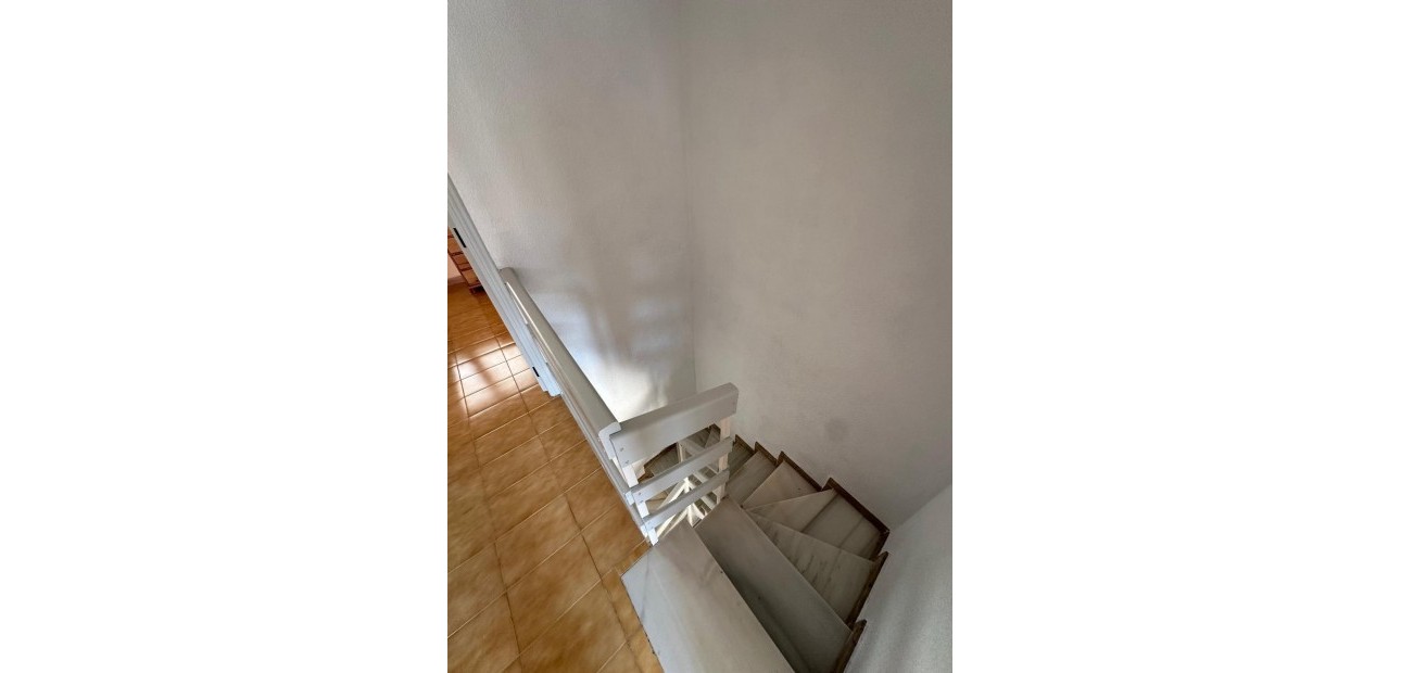 Herverkoop - duplex -
Torrevieja - Playa de los Naufragos