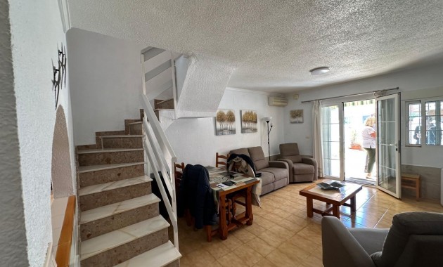 Herverkoop - duplex -
Torrevieja - Playa de los Naufragos