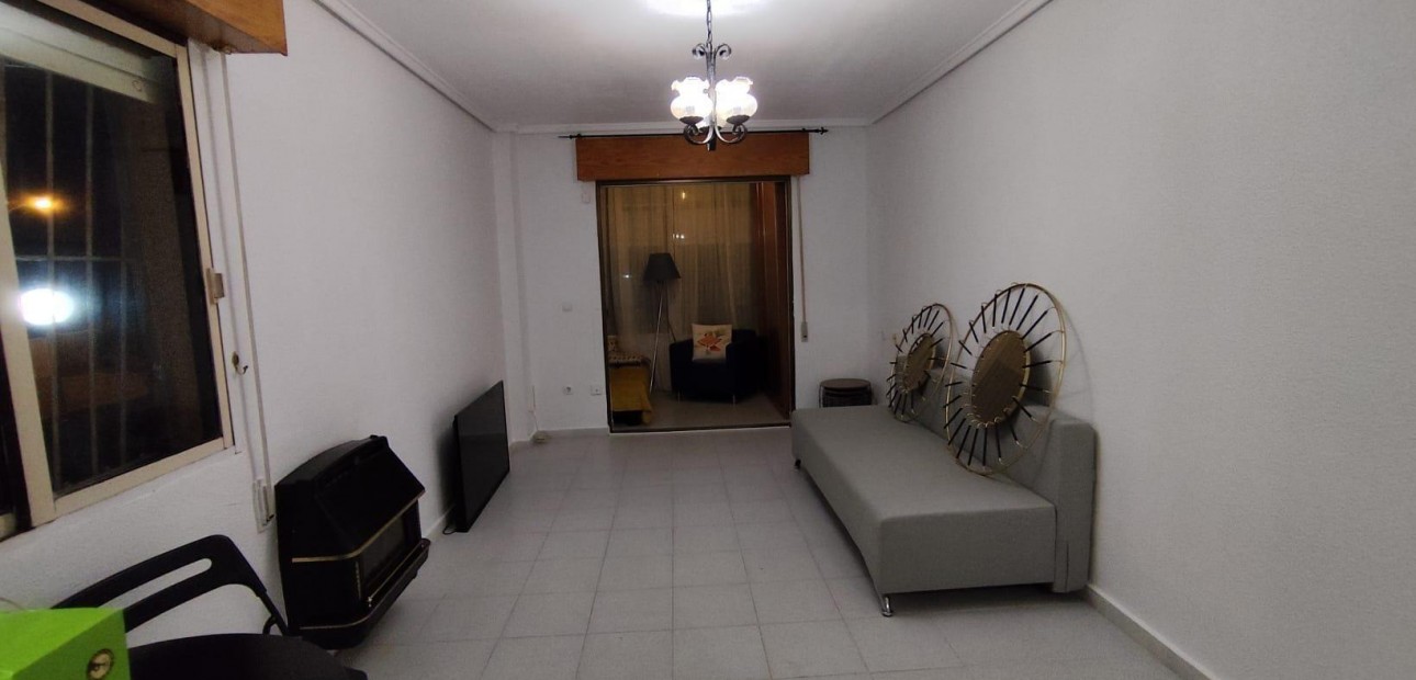 Herverkoop - Appartement / flat -
Torrevieja - El chaparral