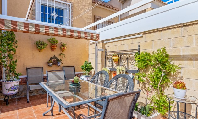 Herverkoop - Quad Villa -
Ciudad Quesada - Doña Pepa