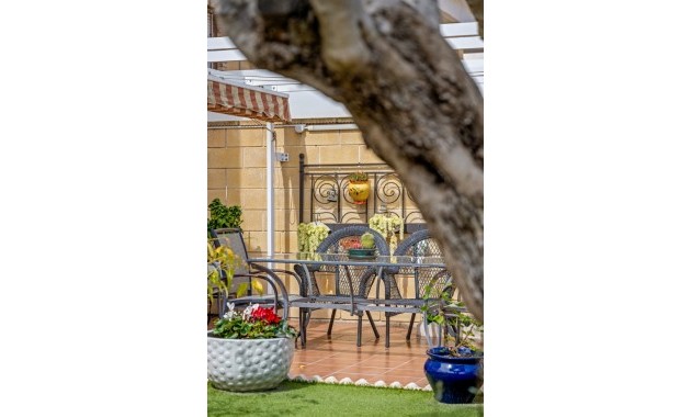 Herverkoop - Quad Villa -
Ciudad Quesada - Doña Pepa