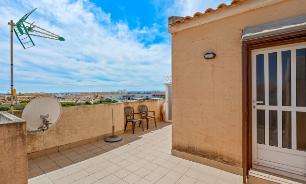 Herverkoop - Quad Villa -
Ciudad Quesada - Doña Pepa