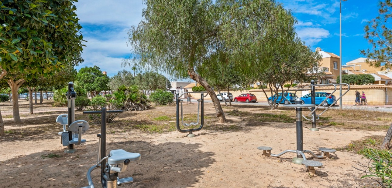 Herverkoop - Quad Villa -
Ciudad Quesada - Doña Pepa