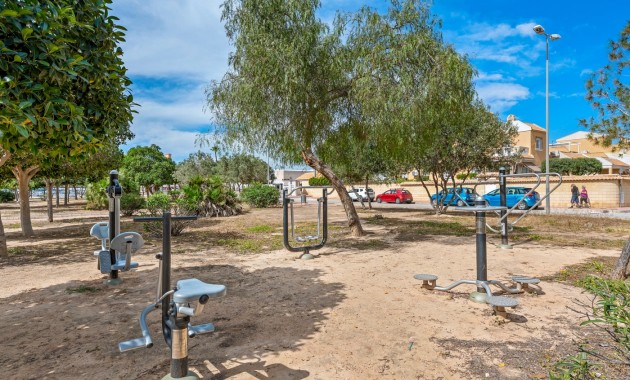 Herverkoop - Quad Villa -
Ciudad Quesada - Doña Pepa