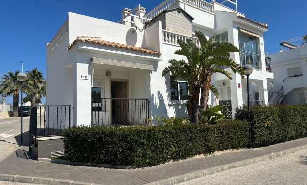 Herverkoop - Bungalow -
Torrevieja - Aguas Nuevas