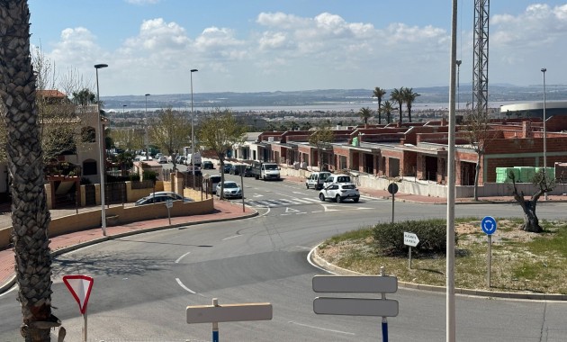 Herverkoop - Bungalow -
Torrevieja - Aguas Nuevas