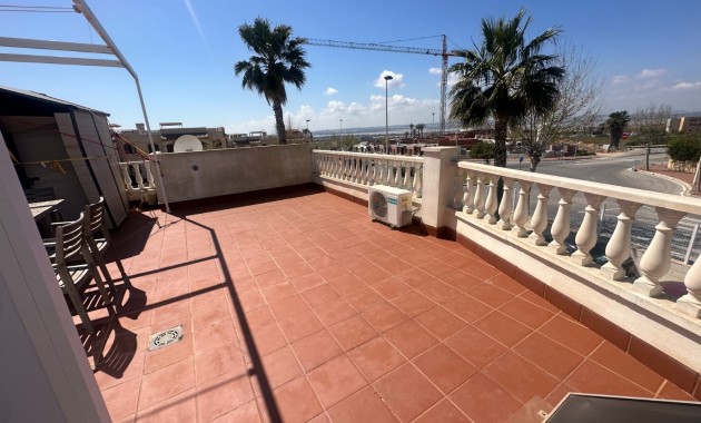 Herverkoop - Bungalow -
Torrevieja - Aguas Nuevas