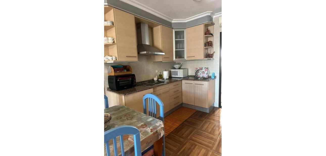 Herverkoop - Villa -
Torrevieja - Torreblanca