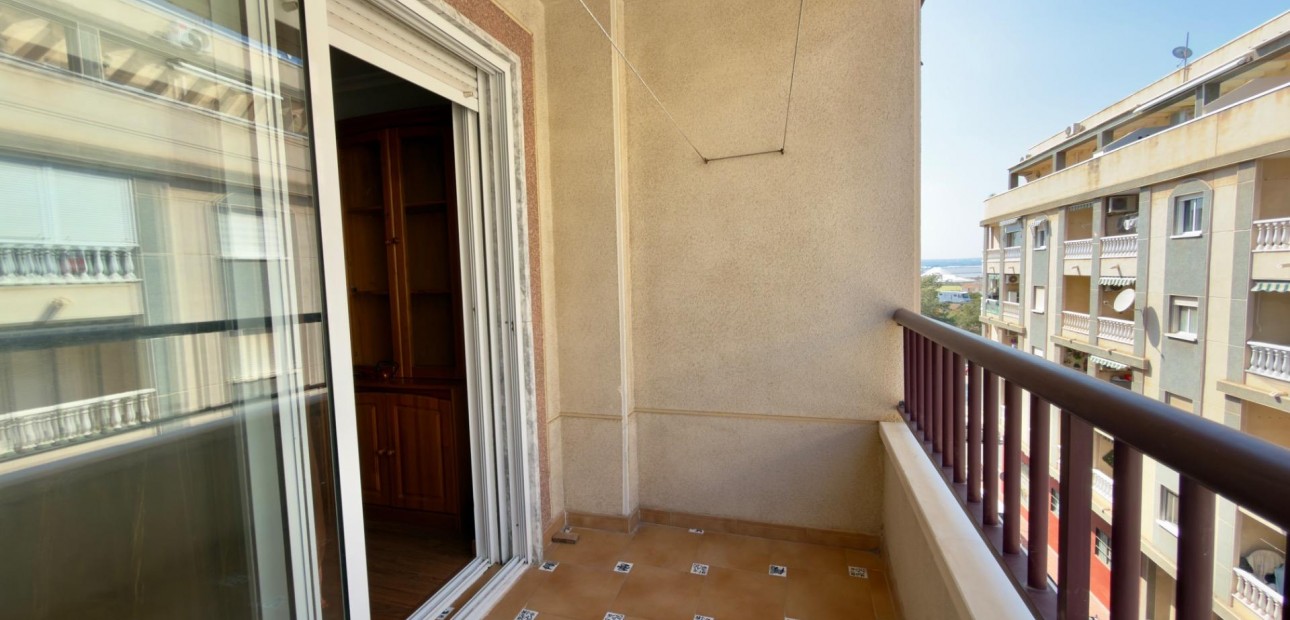 Herverkoop - Appartement / flat -
Torrevieja - Parque de las Naciones