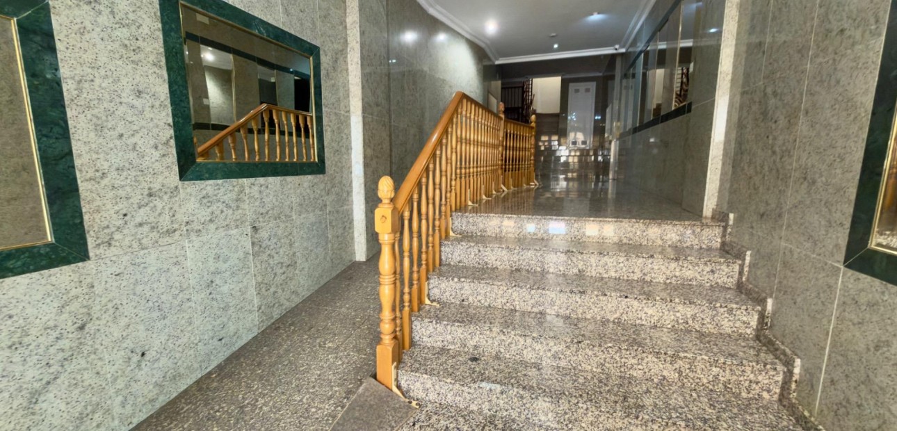 Herverkoop - Appartement / flat -
Torrevieja - Parque de las Naciones