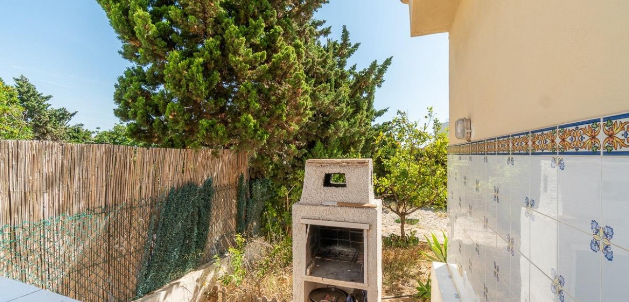 Herverkoop - Villa -
Torrevieja - La Mata