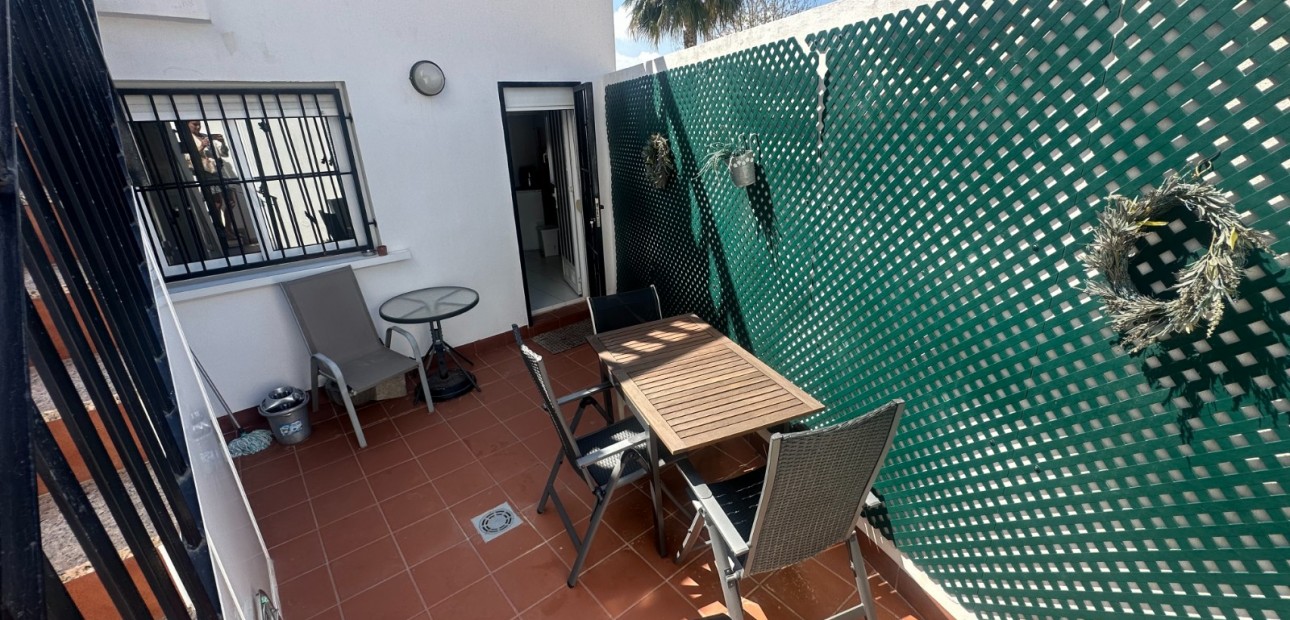 Herverkoop - Bungalow -
Torrevieja - Aguas Nuevas