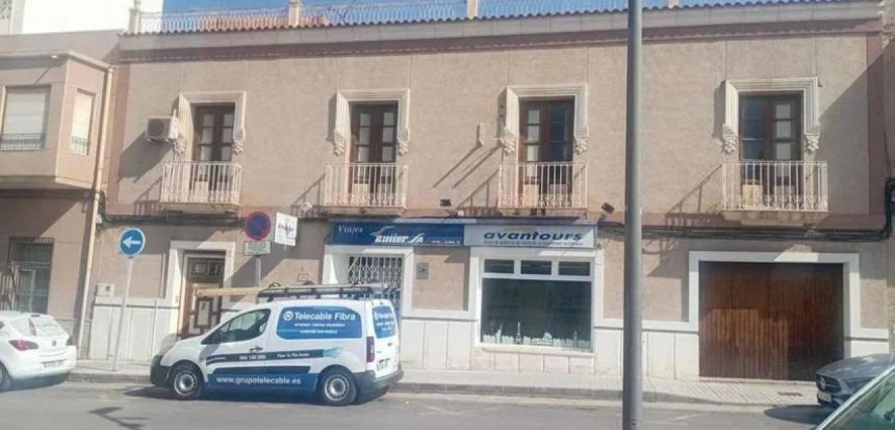 Herverkoop - Villa -
Santa Pola - Playa Levante