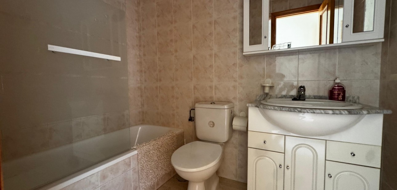 Herverkoop - Appartement / flat -
San Miguel de Salinas - Blue Lagoon