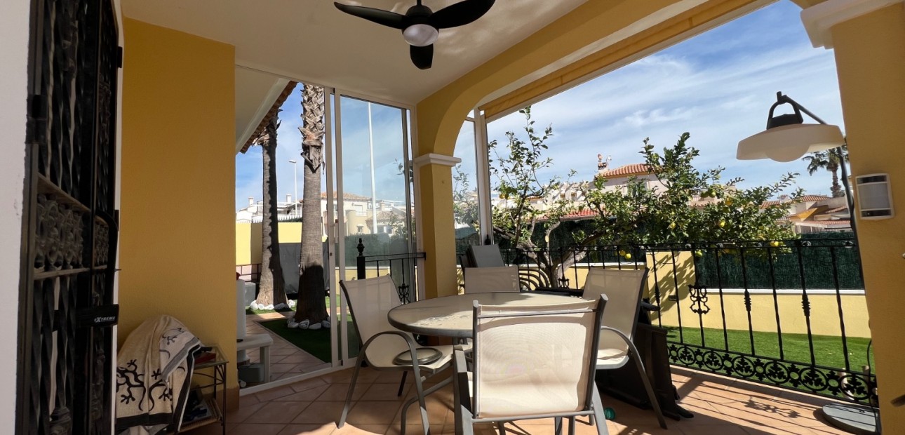 Herverkoop - Detached Villa -
Orihuela Costa - Los Dolses