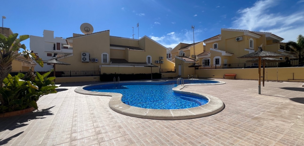 Herverkoop - Detached Villa -
Orihuela Costa - Los Dolses