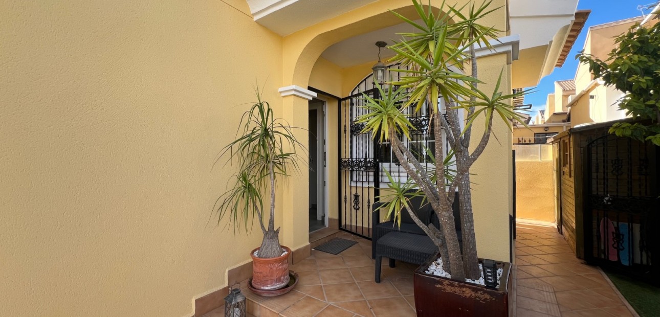 Herverkoop - Detached Villa -
Orihuela Costa - Los Dolses