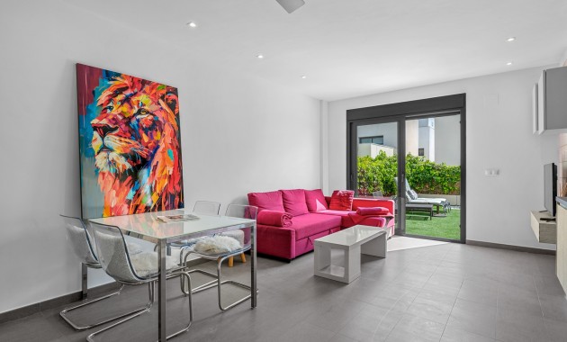 Herverkoop - Detached Villa -
Ciudad Quesada - La Laguna