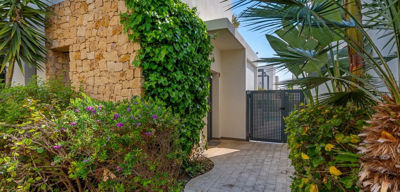 Herverkoop - Detached Villa -
Ciudad Quesada - La Laguna