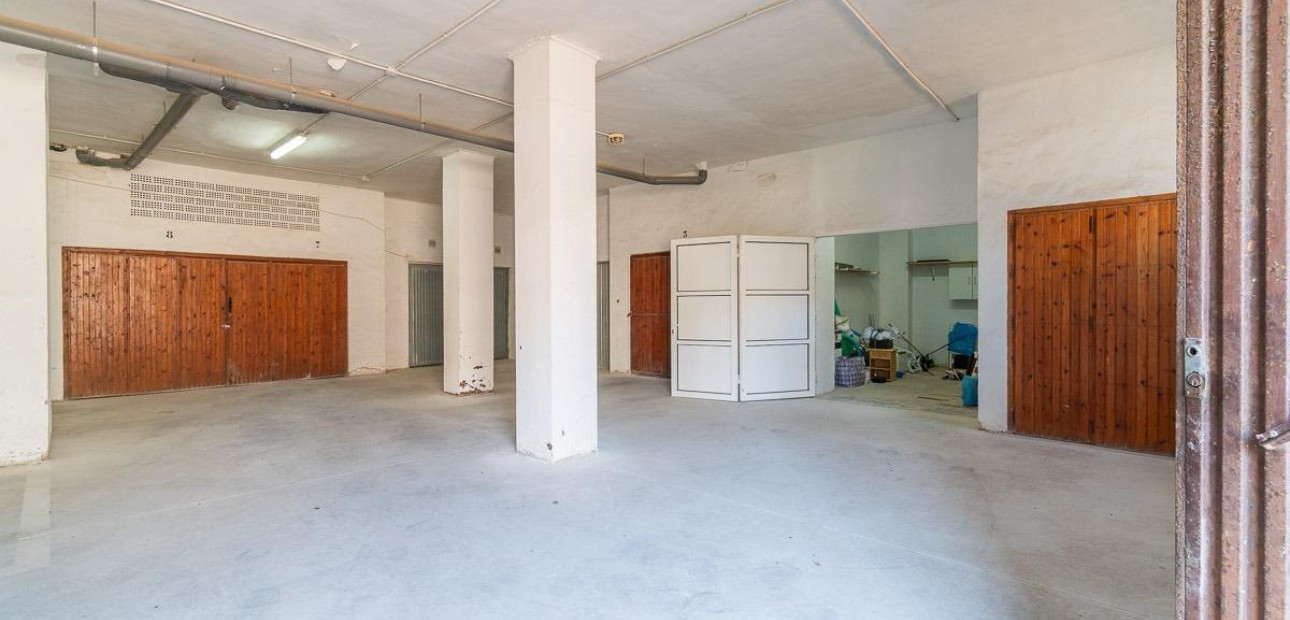 Herverkoop - Flat -
Orihuela Costa - La Zenia