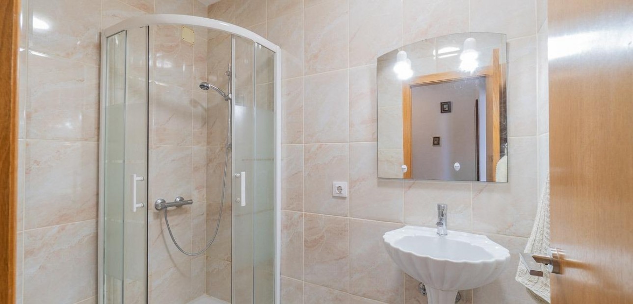 Herverkoop - Flat -
Orihuela Costa - La Zenia