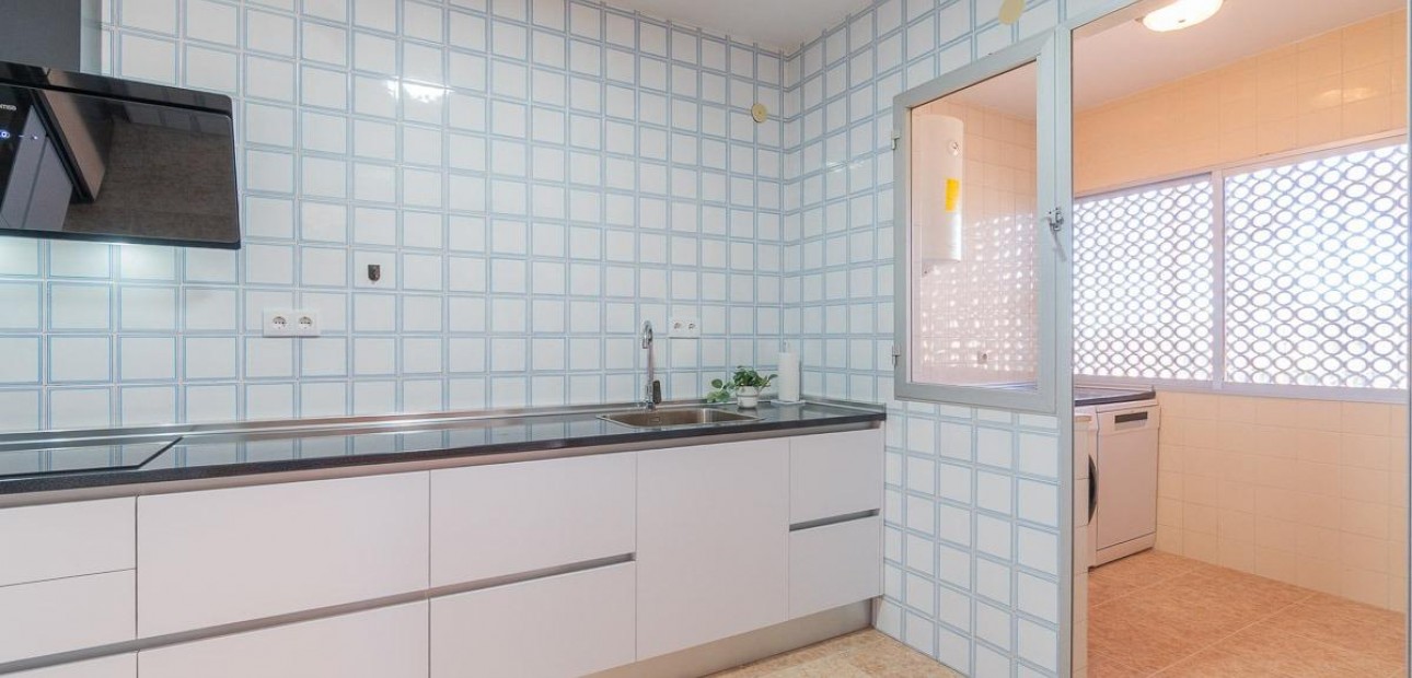 Herverkoop - Flat -
Orihuela Costa - La Zenia