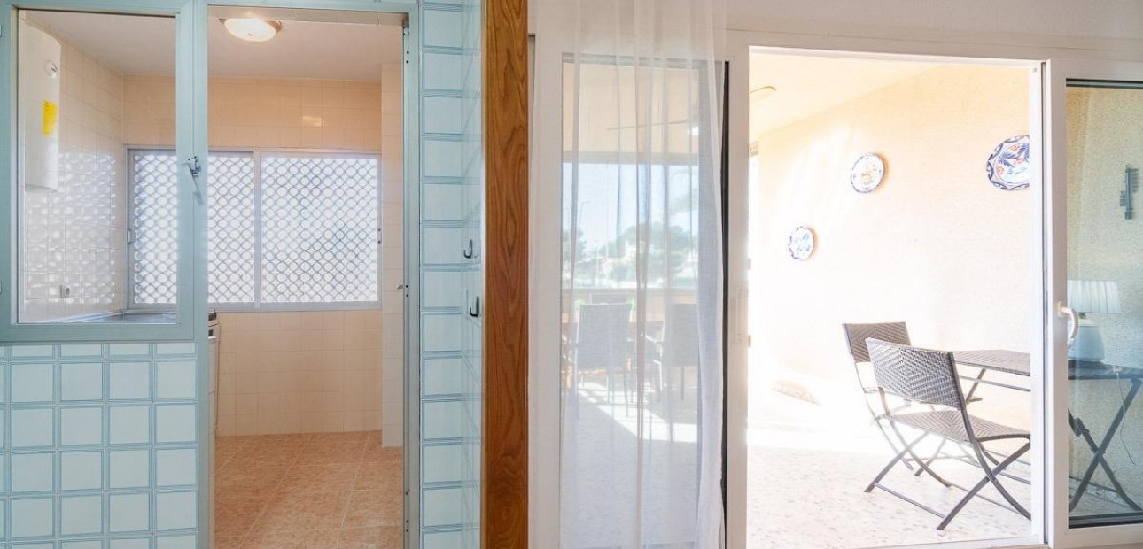 Herverkoop - Flat -
Orihuela Costa - La Zenia