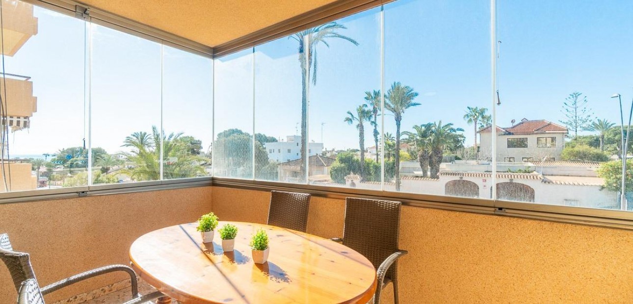 Herverkoop - Flat -
Orihuela Costa - La Zenia