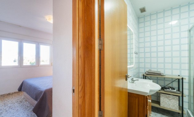 Herverkoop - Flat -
Orihuela Costa - La Zenia