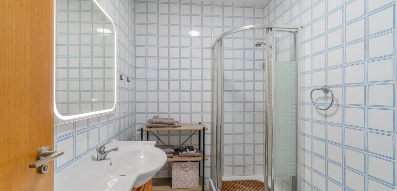 Herverkoop - Flat -
Orihuela Costa - La Zenia