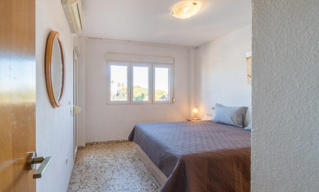 Herverkoop - Flat -
Orihuela Costa - La Zenia