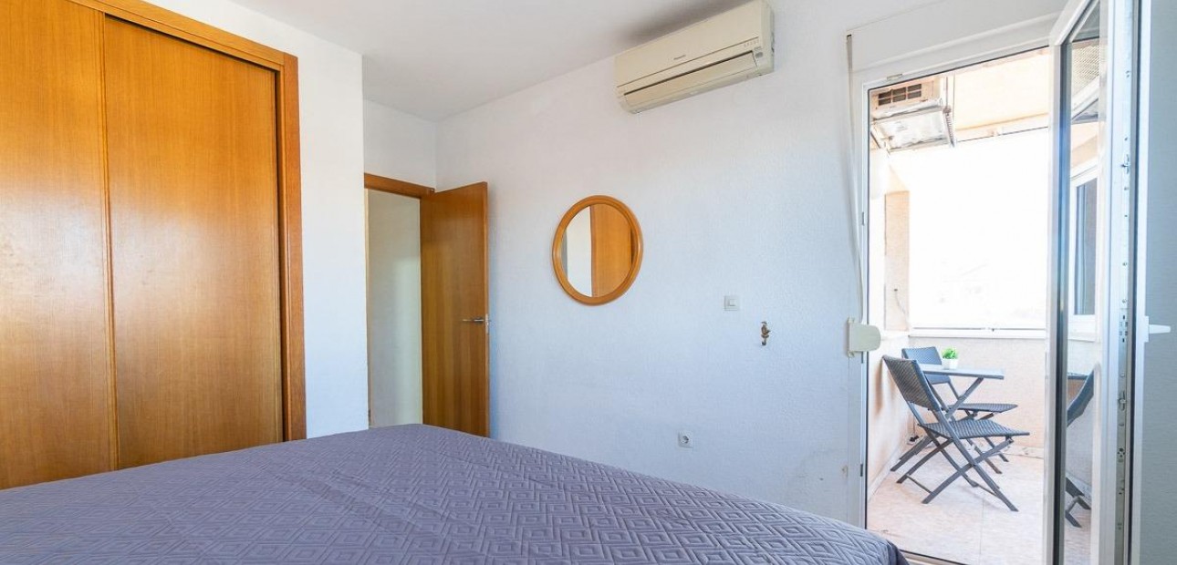 Herverkoop - Flat -
Orihuela Costa - La Zenia