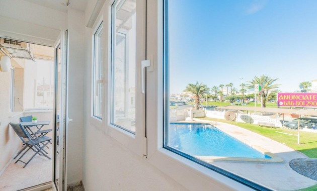 Herverkoop - Flat -
Orihuela Costa - La Zenia