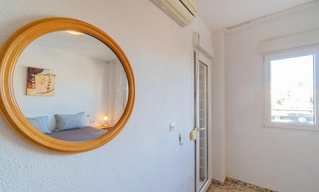 Herverkoop - Flat -
Orihuela Costa - La Zenia