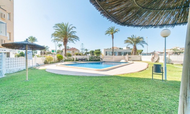 Herverkoop - Flat -
Orihuela Costa - La Zenia